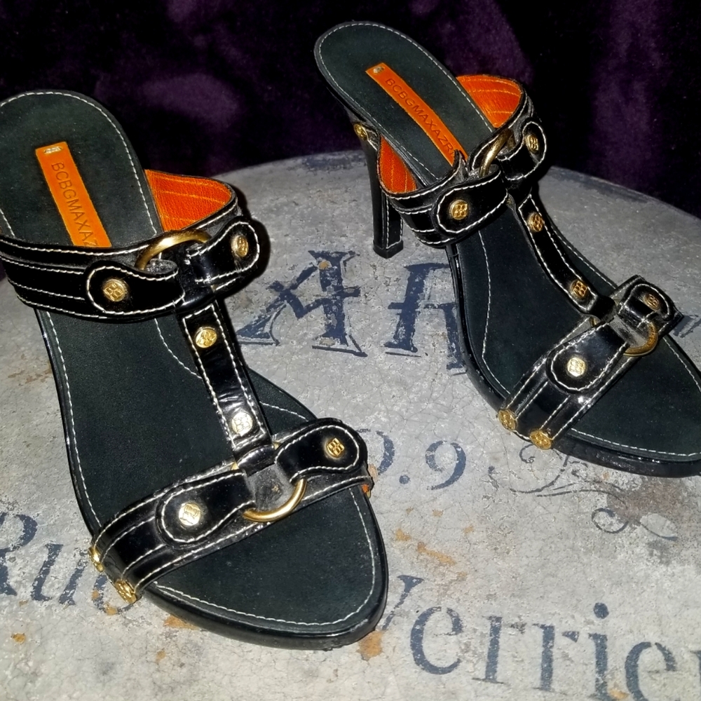 BCBG heeled sandals